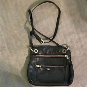 B. Makowsky black leather crossbody bag in EUC